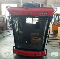 植保機(jī)械駕駛室定做加工